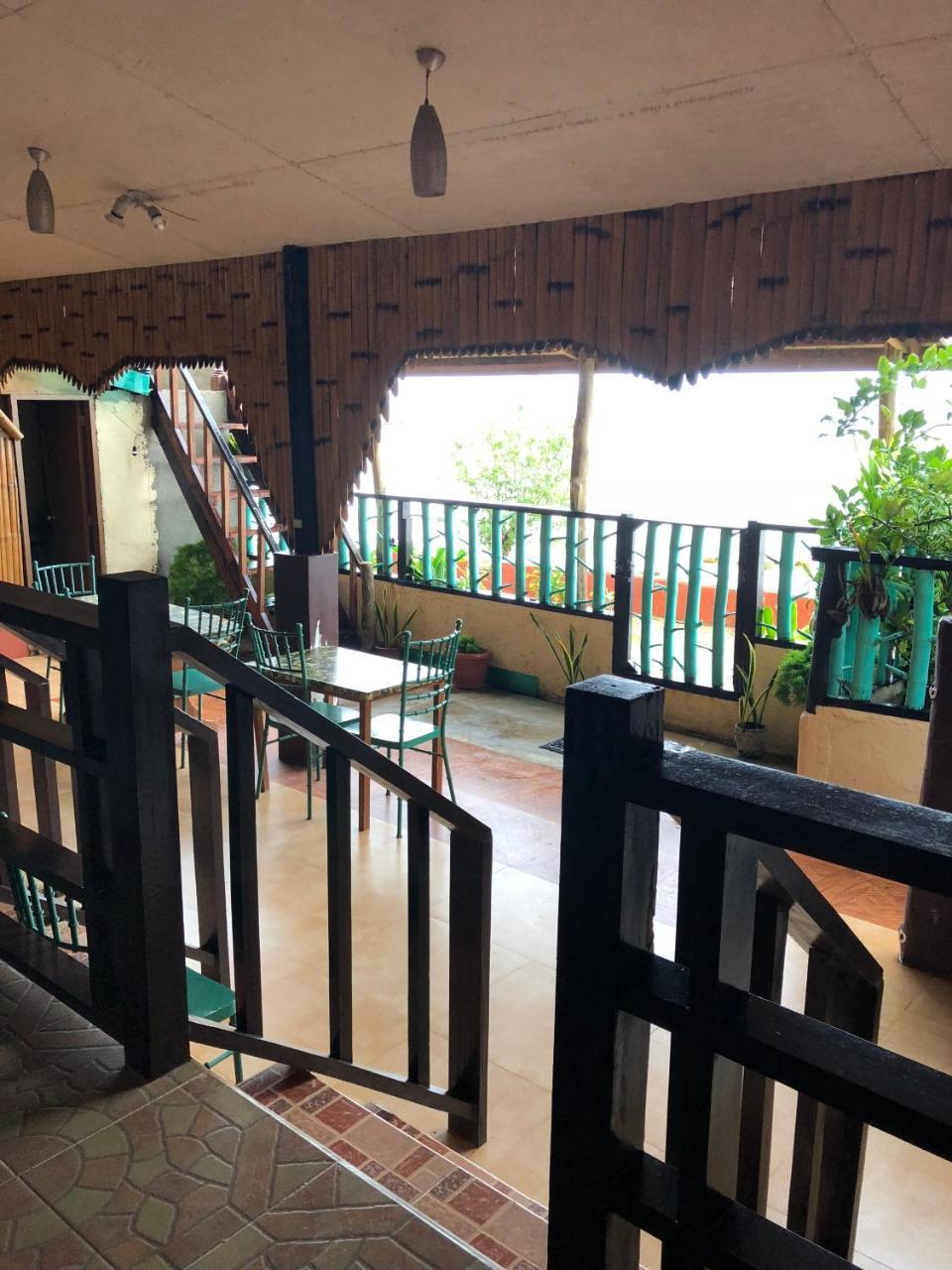 Rl Coastline Inn Эль-Нидо Экстерьер фото